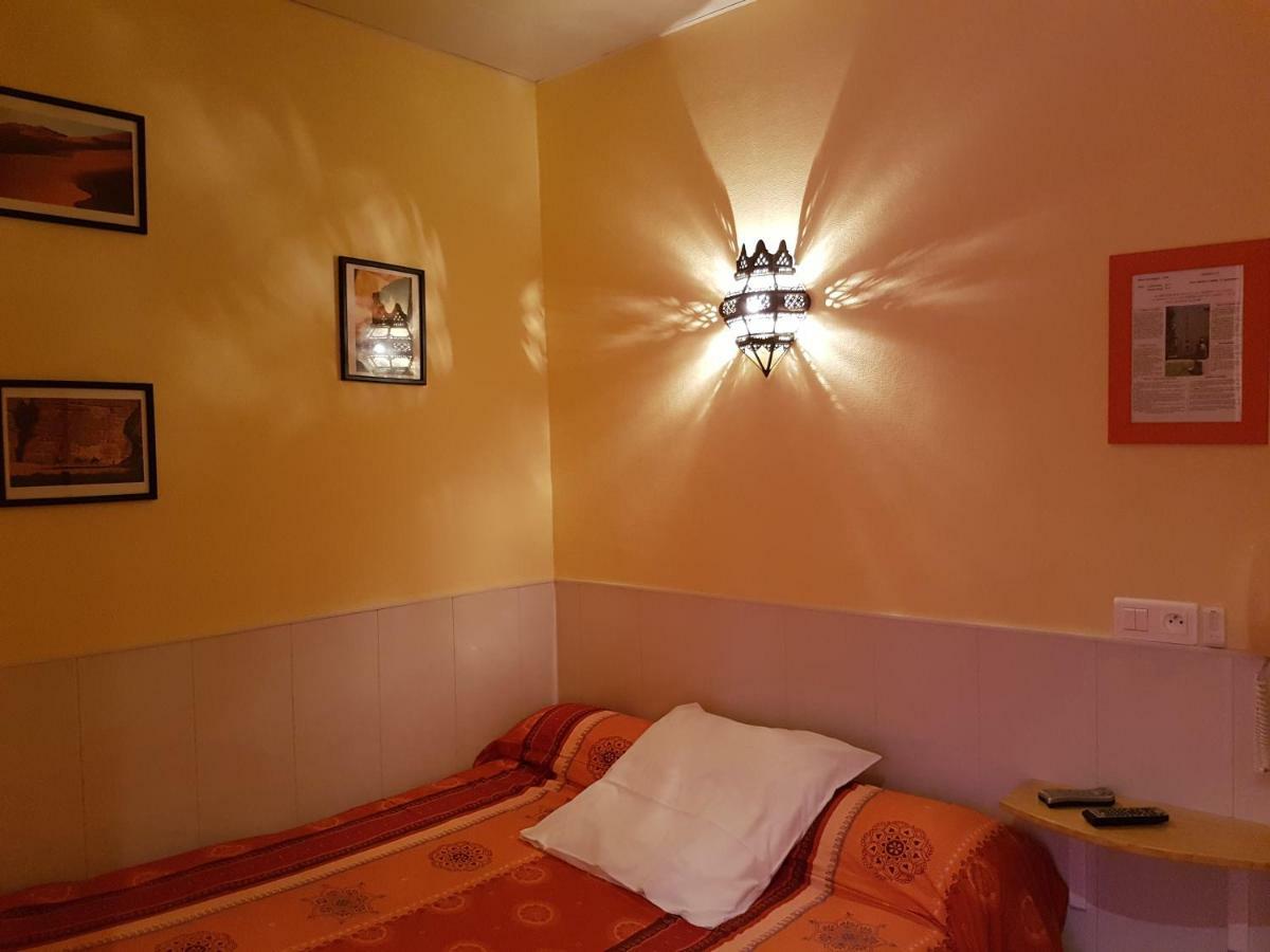 Hotel Du Centre Лурд Экстерьер фото